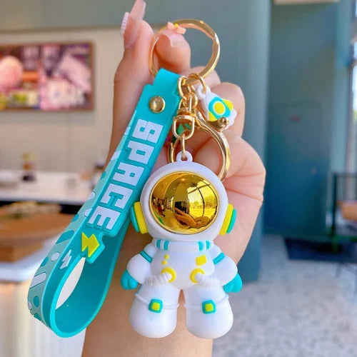 ASTRONAUT KEYCHAIN